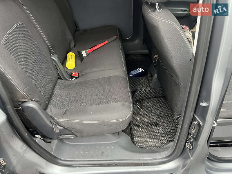 Минивэн Volkswagen Caddy 2011 в Бердичеве фото 38 Минивэн Volkswagen Caddy 2011 в Бердичеве