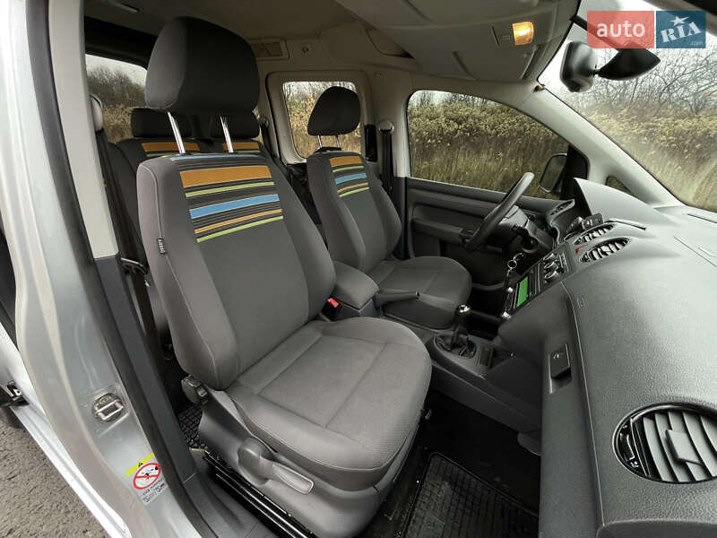 Мінівен Volkswagen Caddy 2013 в Львові