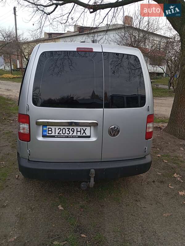 Минивэн Volkswagen Caddy 2006 в Новых Санжарах