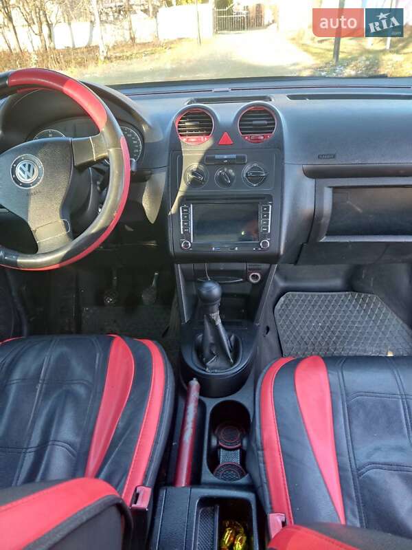 Минивэн Volkswagen Caddy 2007 в Кременце