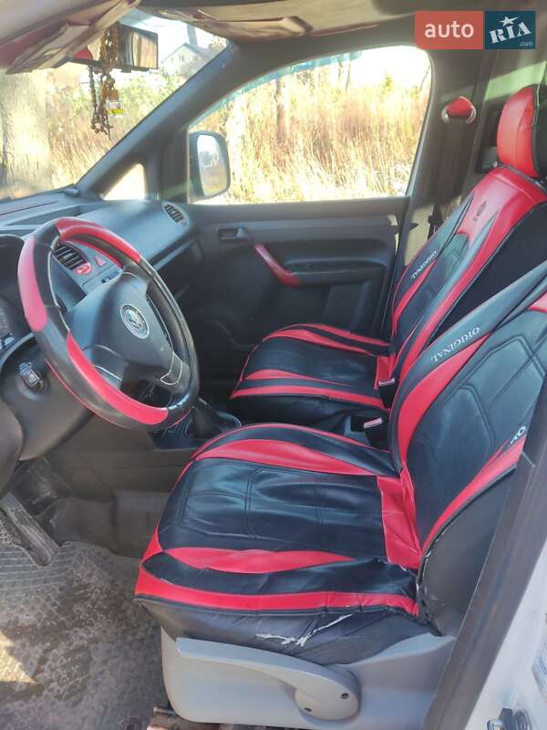 Минивэн Volkswagen Caddy 2007 в Кременце