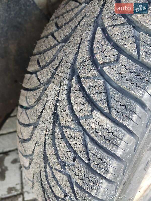 Минивэн Volkswagen Caddy 2007 в Кременце