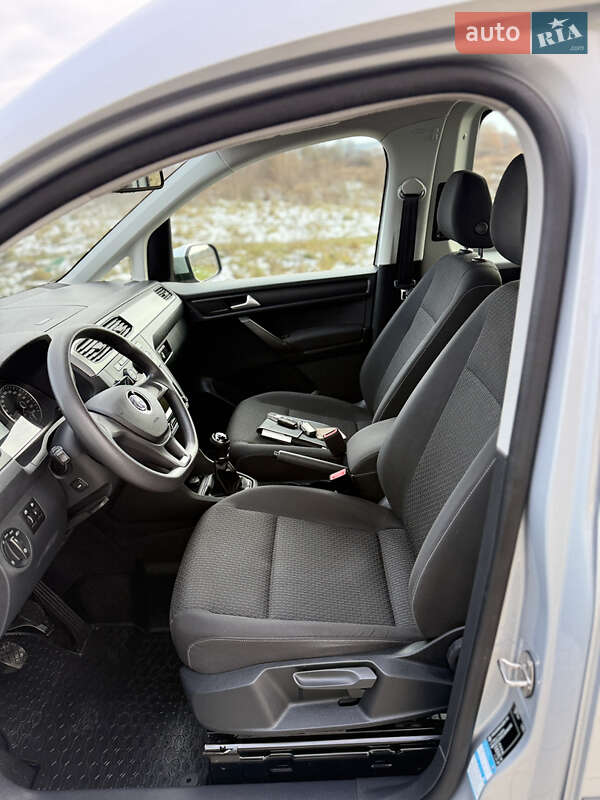 Мінівен Volkswagen Caddy 2020 в Рівному