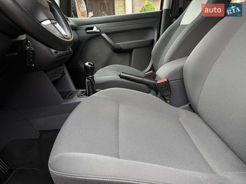 Минивэн Volkswagen Caddy 2013 в Стрые фото 45 Минивэн Volkswagen Caddy 2013 в Стрые