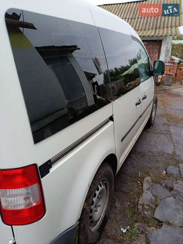 Минивэн Volkswagen Caddy 2010 в Врадиевке