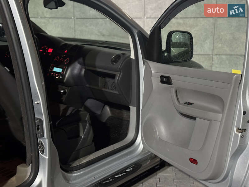 Мінівен Volkswagen Caddy 2009 в Сарнах фото 22 Мінівен Volkswagen Caddy 2009 в Сарнах