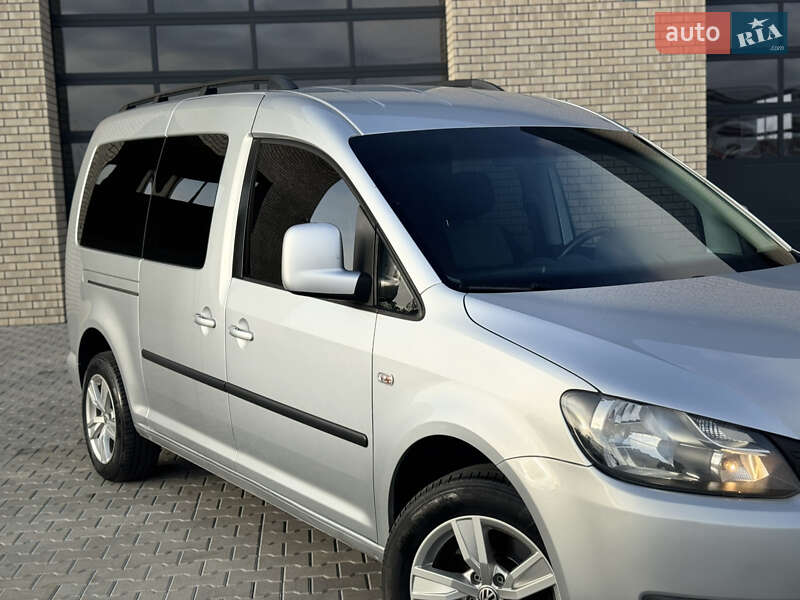 Мінівен Volkswagen Caddy 2013 в Сарнах