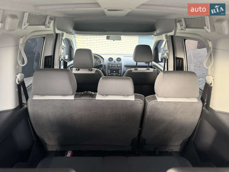 Мінівен Volkswagen Caddy 2013 в Сарнах