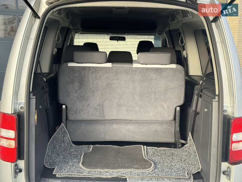 Мінівен Volkswagen Caddy 2013 в Сарнах