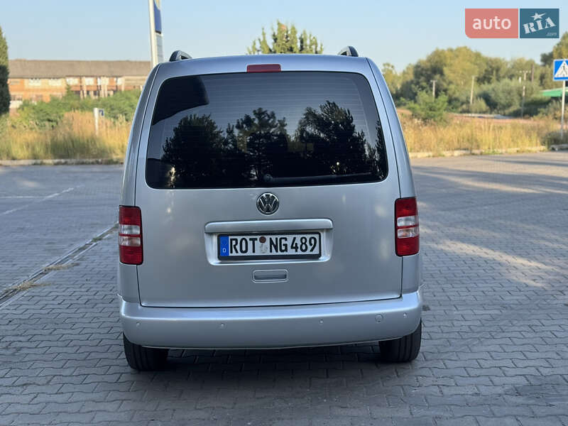 Мінівен Volkswagen Caddy 2014 в Львові