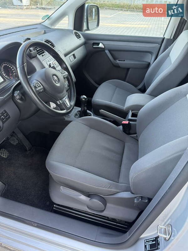 Мінівен Volkswagen Caddy 2014 в Львові