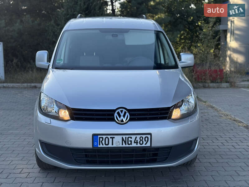 Мінівен Volkswagen Caddy 2014 в Львові