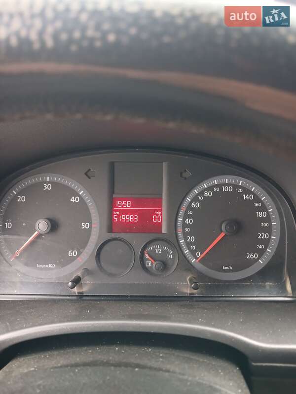 Грузовой фургон Volkswagen Caddy 2006 в Березному