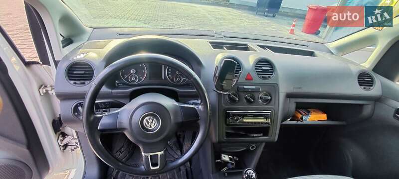 Грузовой фургон Volkswagen Caddy 2012 в Киеве фото 28 Грузовой фургон Volkswagen Caddy 2012 в Киеве