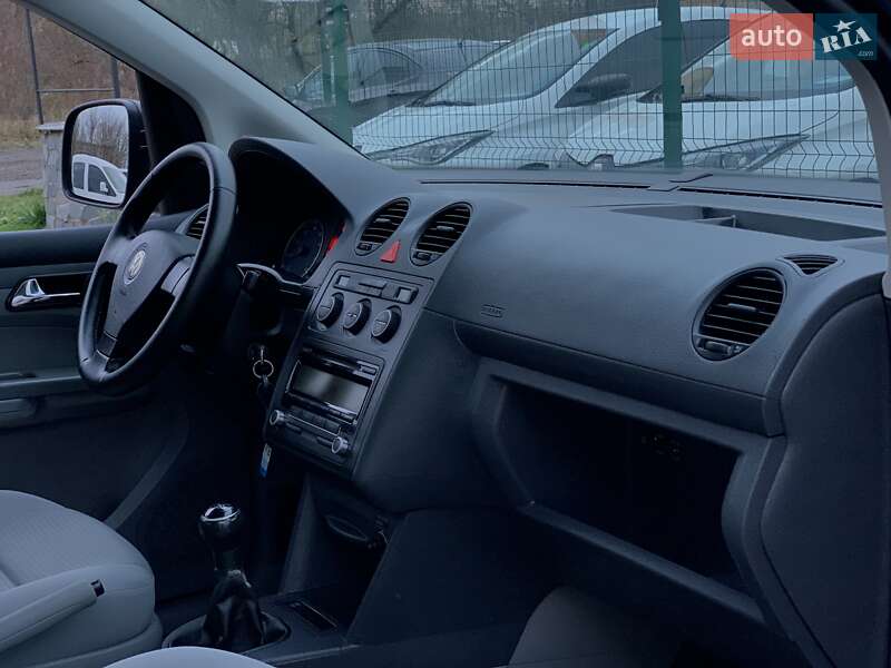 Минивэн Volkswagen Caddy 2009 в Бердичеве фото 32 Минивэн Volkswagen Caddy 2009 в Бердичеве
