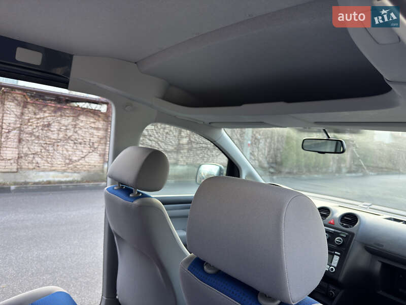 Мінівен Volkswagen Caddy 2009 в Вінниці