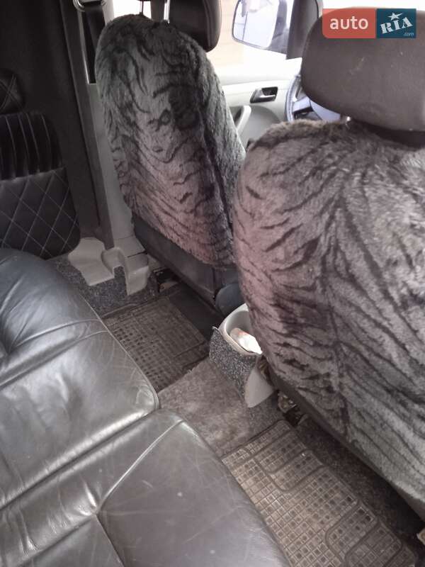 Минивэн Volkswagen Caddy 2009 в Помошной