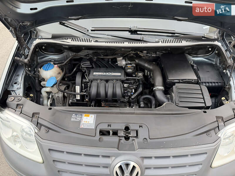 Минивэн Volkswagen Caddy 2006 в Виннице