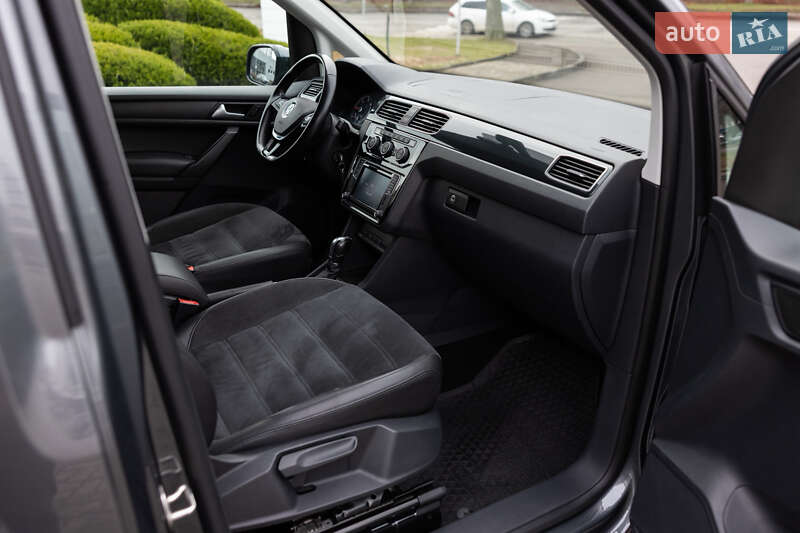 Мінівен Volkswagen Caddy 2016 в Луцьку