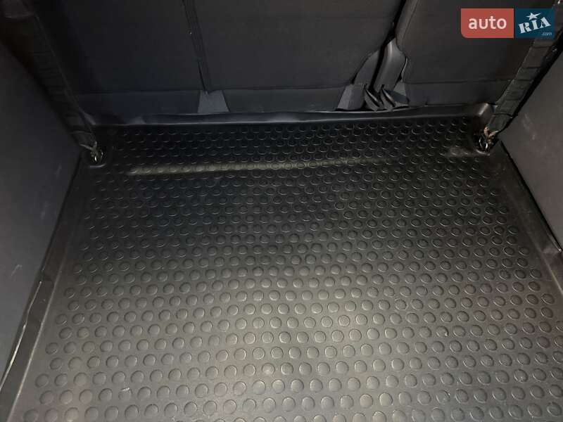 Мінівен Volkswagen Caddy 2013 в Полтаві