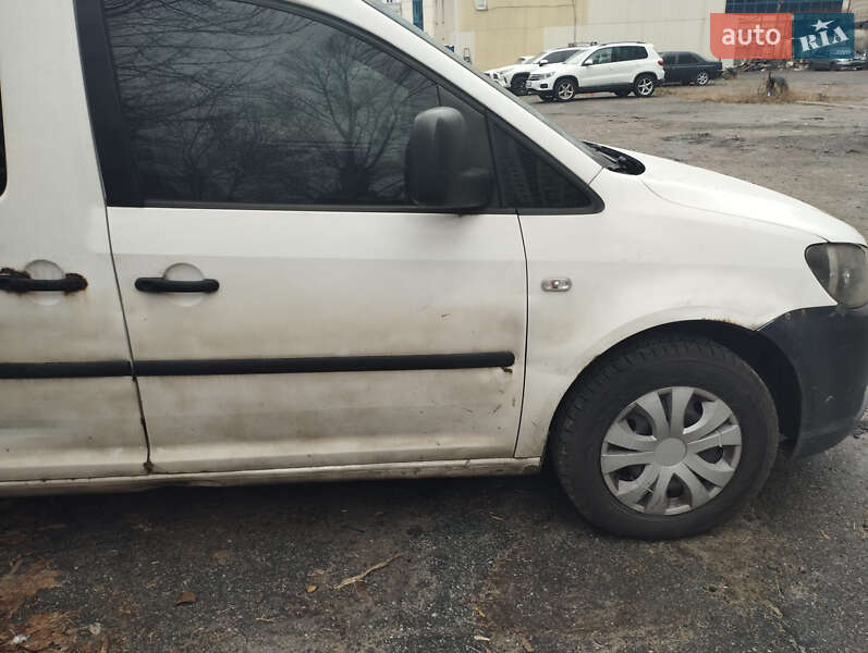 Бронированный автомобиль Volkswagen Caddy 2011 в Киеве