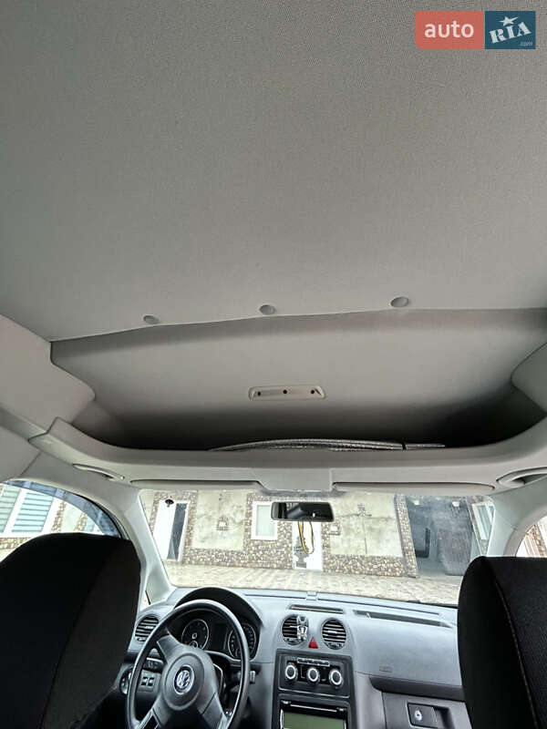 Минивэн Volkswagen Caddy 2010 в Толстом фото 12 Минивэн Volkswagen Caddy 2010 в Толстом