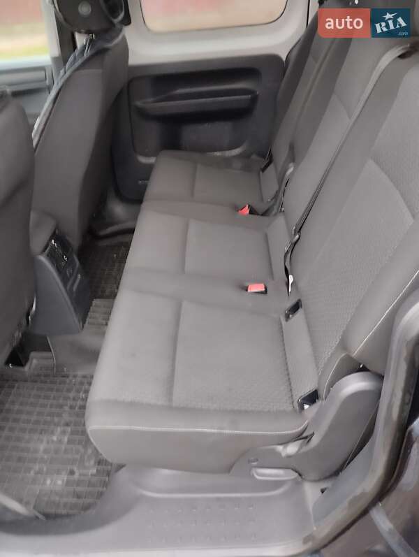 Мінівен Volkswagen Caddy 2016 в Рокитному
