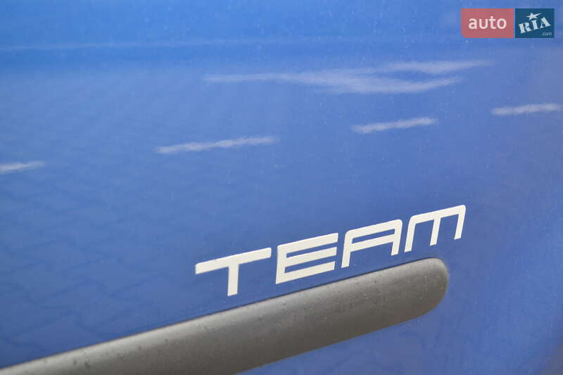 Мінівен Volkswagen Caddy 2010 в Вінниці