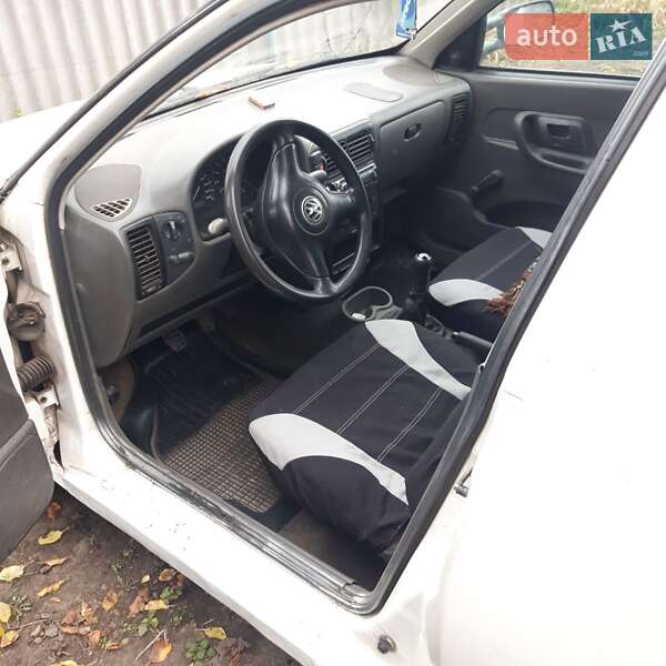 Мінівен Volkswagen Caddy 2006 в Сумах