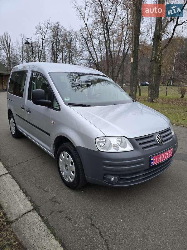 Мінівен Volkswagen Caddy 2009 в Києві
