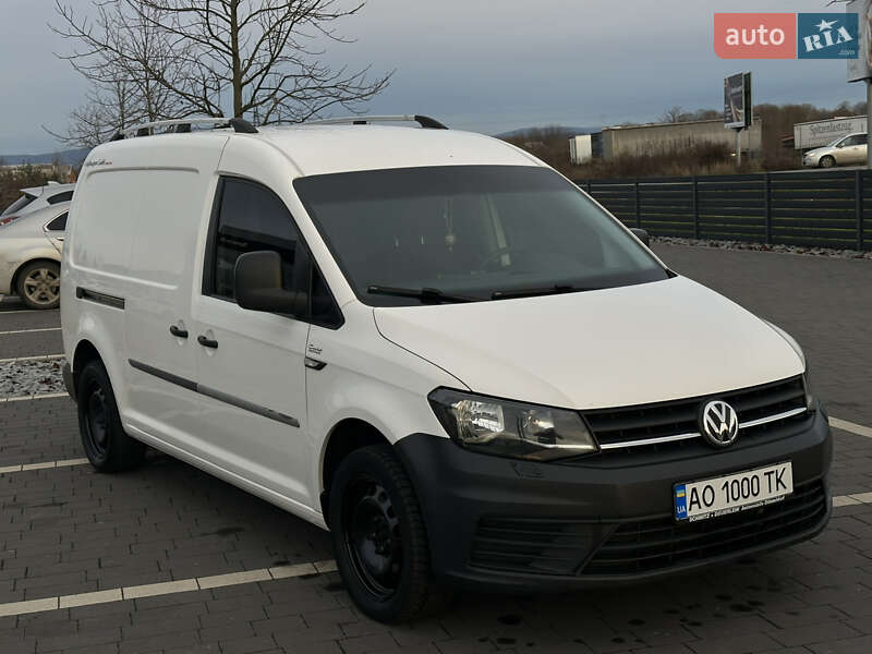 Вантажопасажирський фургон Volkswagen Caddy 2016 в Мукачевому