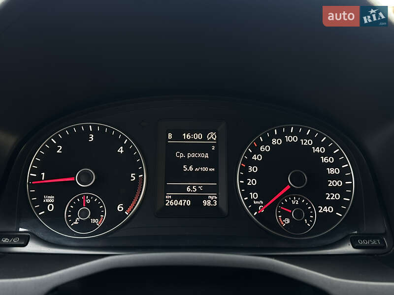 Вантажопасажирський фургон Volkswagen Caddy 2016 в Мукачевому