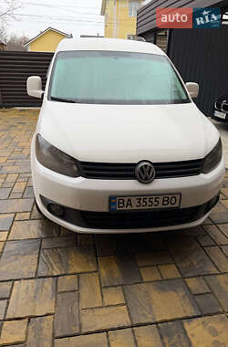 Вантажний фургон Volkswagen Caddy 2013 в Києві