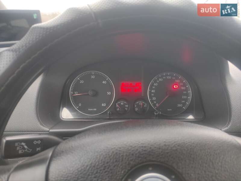 Мінівен Volkswagen Caddy 2010 в Ружині