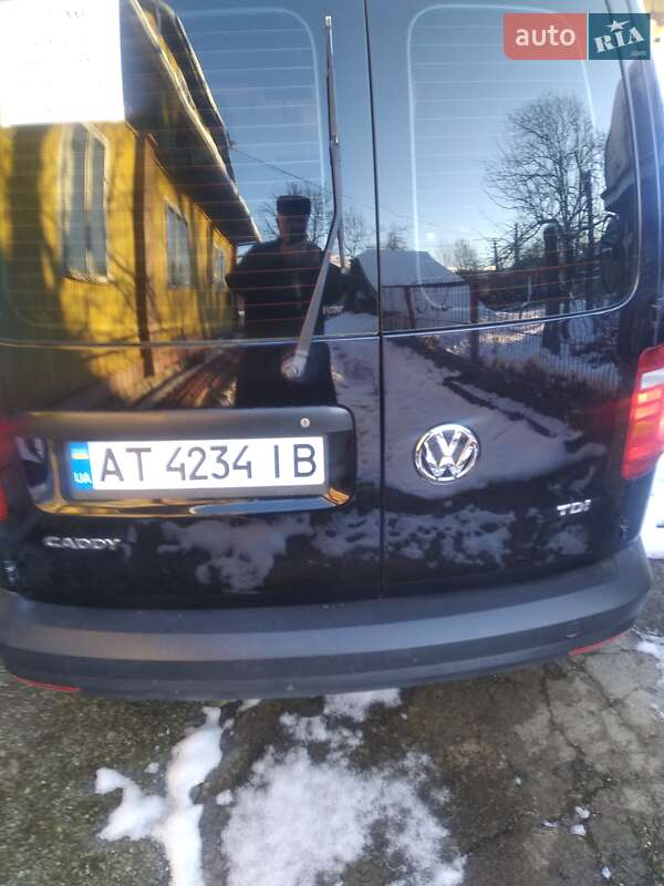 Минивэн Volkswagen Caddy 2016 в Ивано-Франковске
