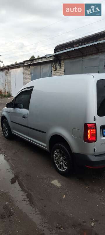 Вантажний фургон Volkswagen Caddy 2016 в Харкові