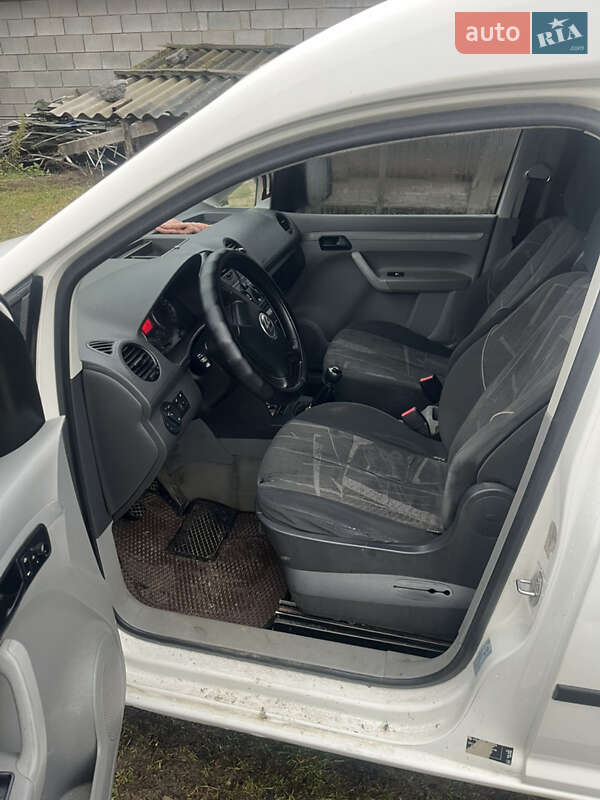 Минивэн Volkswagen Caddy 2005 в Сарнах