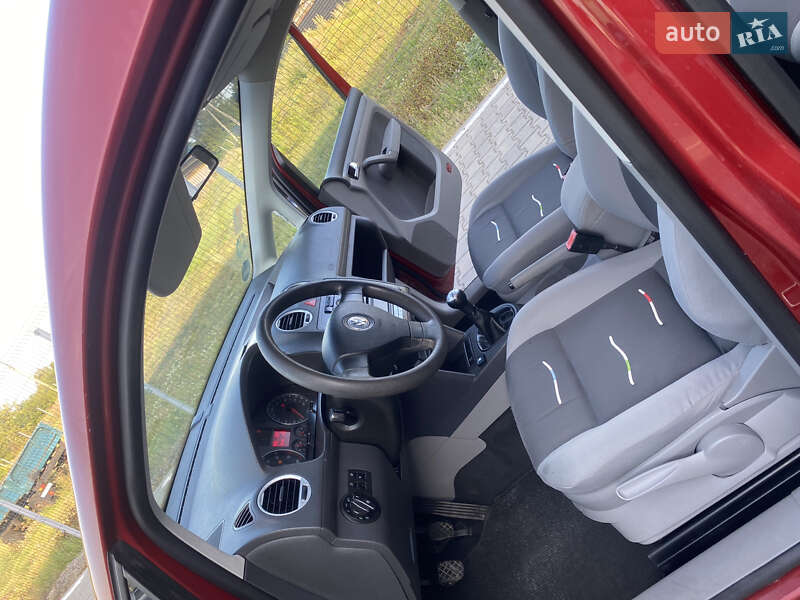 Минивэн Volkswagen Caddy 2008 в Нововолынске фото 20 Минивэн Volkswagen Caddy 2008 в Нововолынске