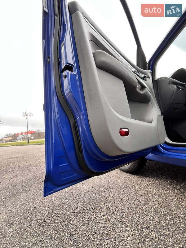 Минивэн Volkswagen Caddy 2005 в Белой Церкви фото 46 Минивэн Volkswagen Caddy 2005 в Белой Церкви