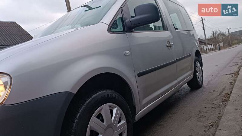Минивэн Volkswagen Caddy 2006 в Сарнах