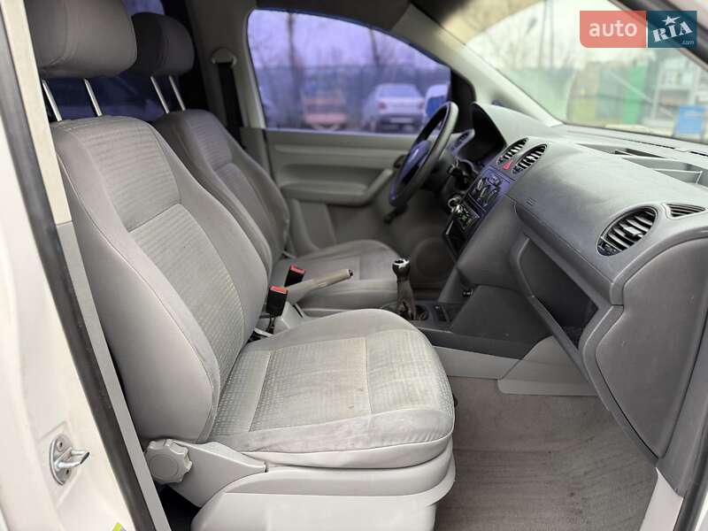 Минивэн Volkswagen Caddy 2006 в Киеве