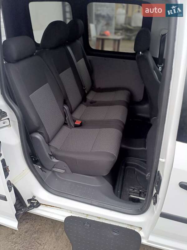 Мінівен Volkswagen Caddy 2014 в Козятині
