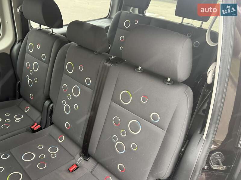 Минивэн Volkswagen Caddy 2011 в Лубнах