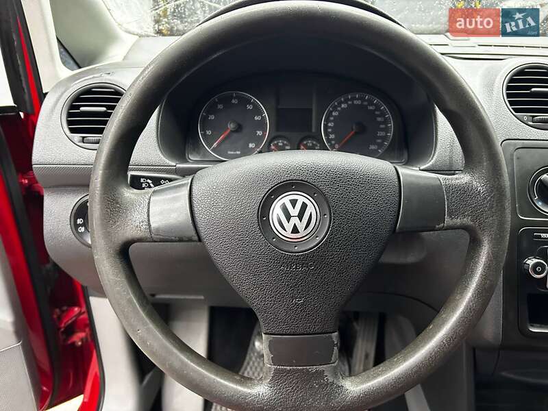 Мінівен Volkswagen Caddy 2009 в Чернівцях