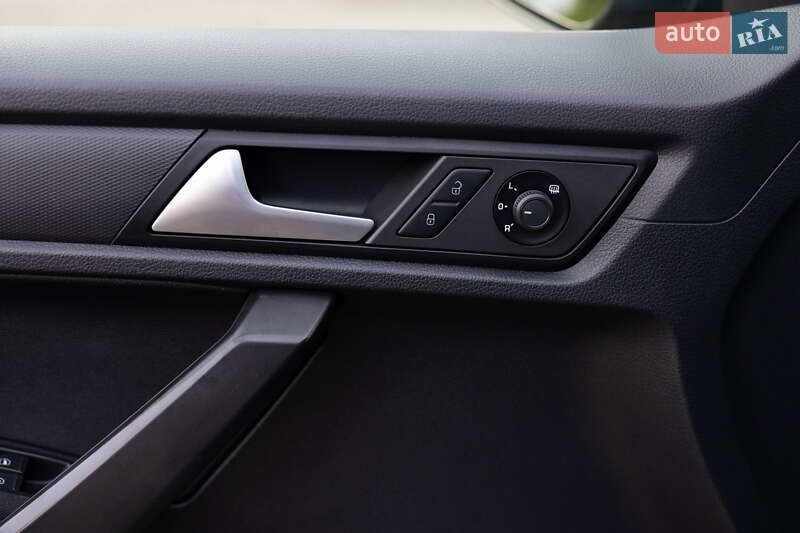 Минивэн Volkswagen Caddy 2017 в Луцке