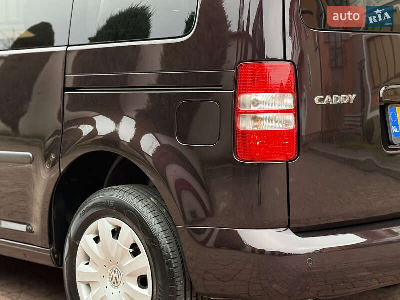 Мінівен Volkswagen Caddy 2013 в Стрию