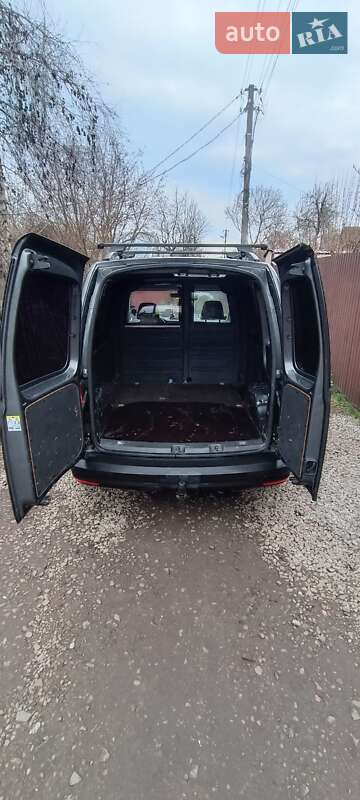 Вантажний фургон Volkswagen Caddy 2015 в Києві