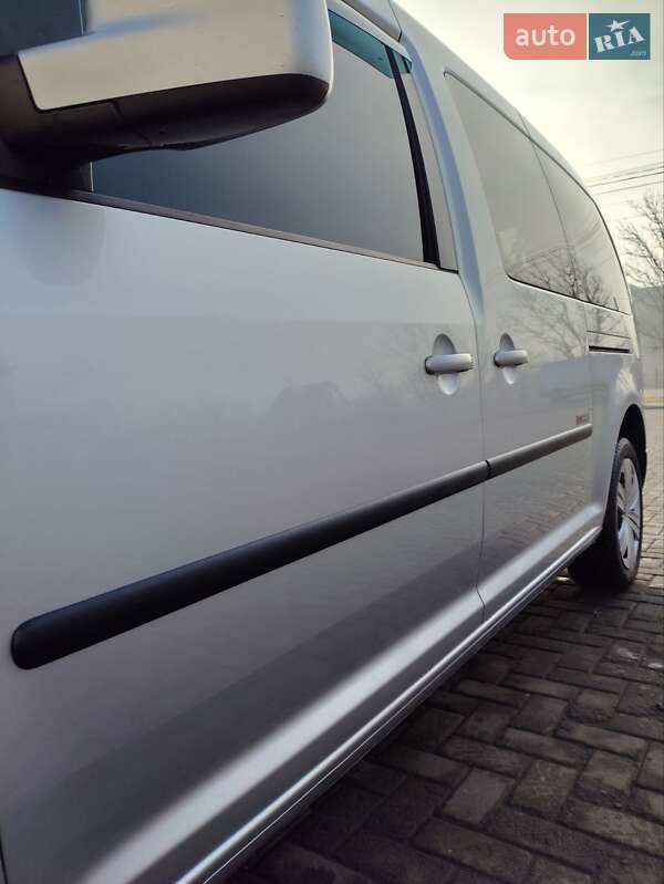 Минивэн Volkswagen Caddy 2012 в Черновцах