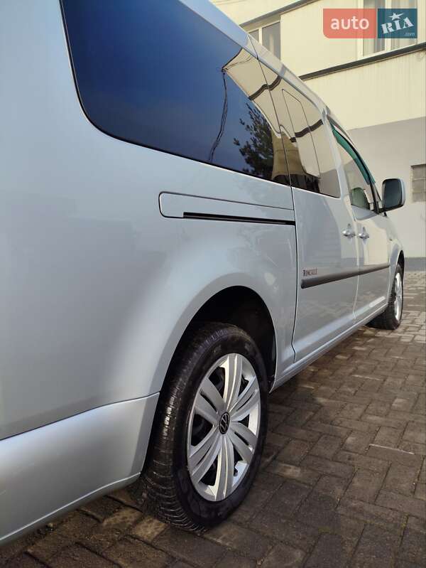 Минивэн Volkswagen Caddy 2012 в Черновцах