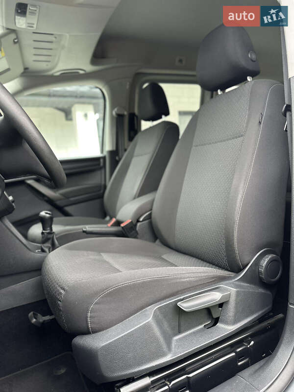 Мінівен Volkswagen Caddy 2020 в Луцьку